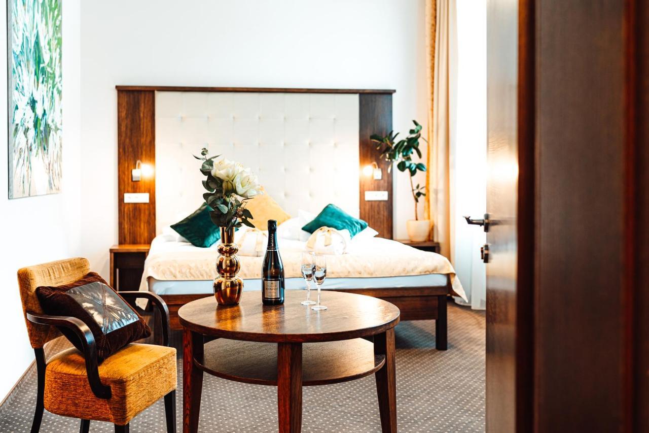 Hotel Baltaci Atrium Zlín Eksteriør billede