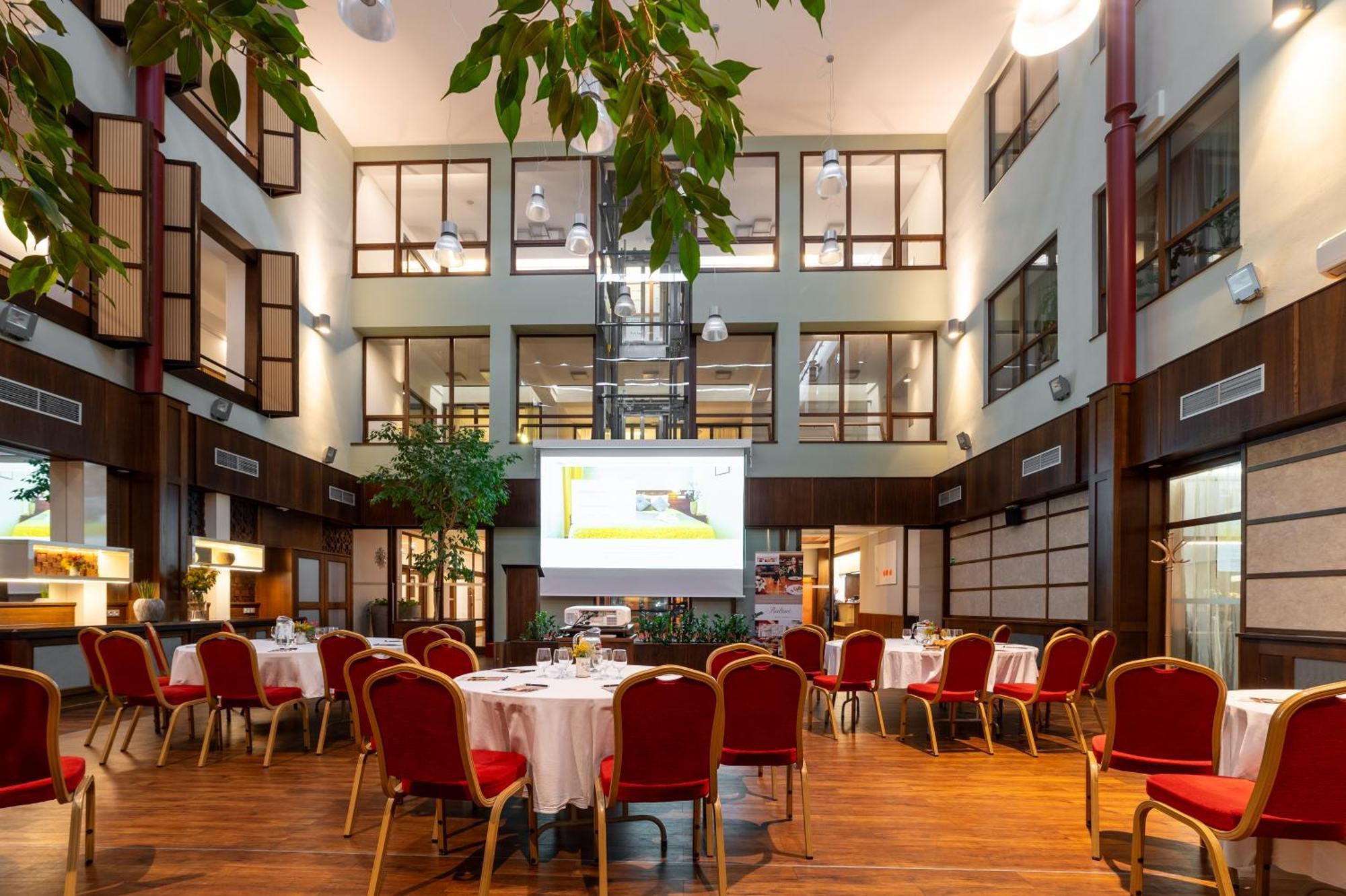 Hotel Baltaci Atrium Zlín Eksteriør billede